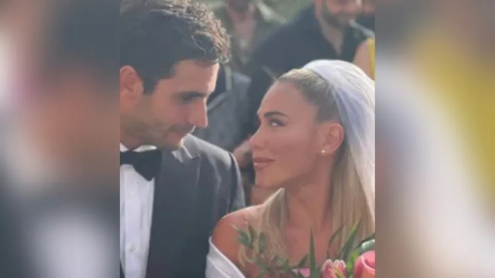 Κόνι Μεταξά και Μάριος Καπότσης: Ενώθηκαν με τα ιερά δεσμά του γάμου