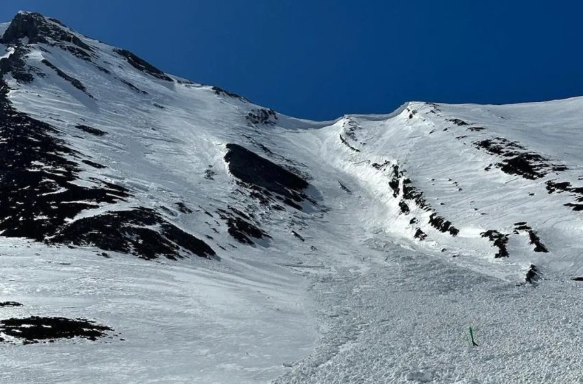Γιατρός σκοτώθηκε από χιονοστιβάδα που προκάλεσε η σύντροφός του ενώ έκαναν σκι
