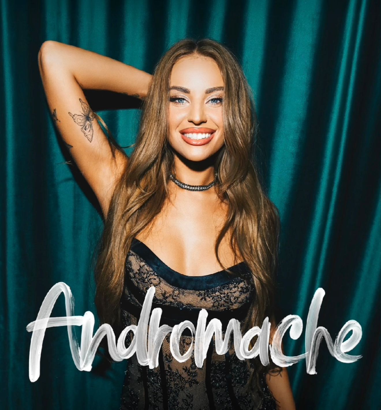 H Ανδρομάχη τραγουδά (για καλό σκοπό) στη Λευκωσία