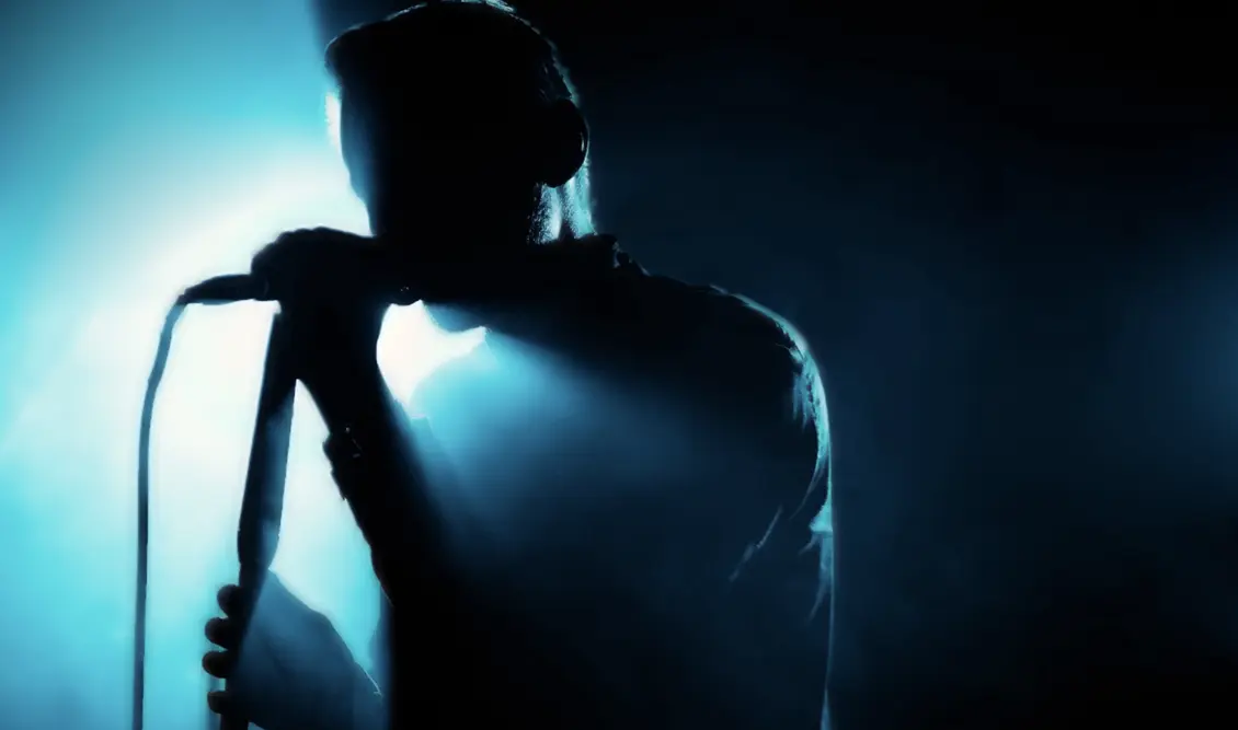 Η πρώτη αντίδραση του τραγουδιστή στις καταγγελίες για σεξουαλική κακοποίηση – “Δεν έχει κατατεθεί καμία καταγγελία”