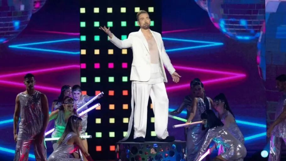 Νίκος Κοκλώνης: Ξεκίνησαν οι προετοιμασίες για το J2US – Δείτε εικόνες από τα backstage