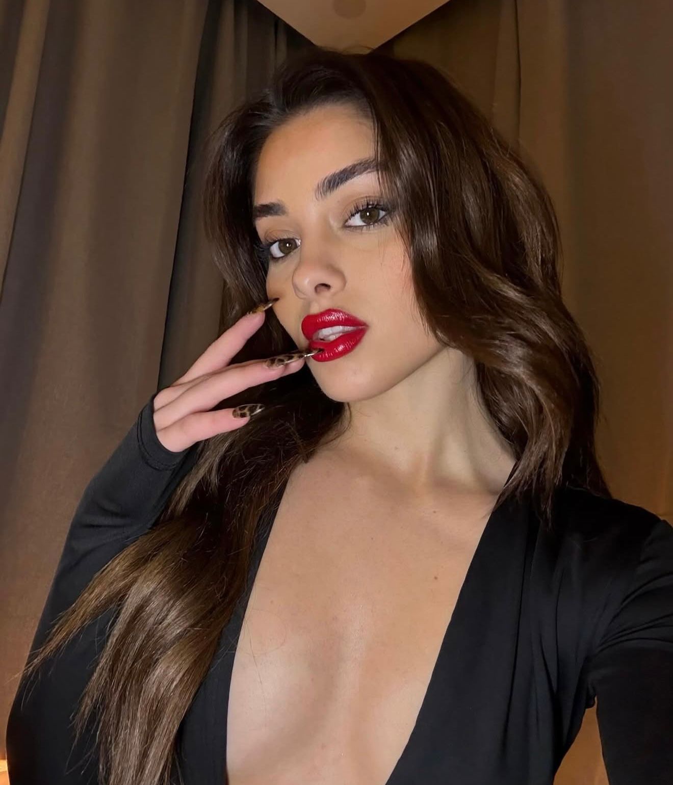 Έλενα Λύσανδρου: Αποκάλυψη τώρα!Η αλήθεια που δεν τολμούν να πουν οι άλλες! (Δείτε το βίντεο)