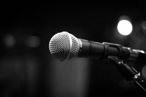 Σούσουpο με νέο ζευγάρι στη showbiz: Διάσημος τραγουδιστής σε σχέση με πρώην άλλου τραγουδιστή