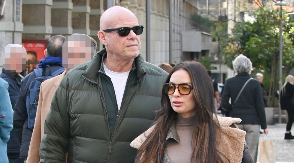 Ελπίδα Ιακωβίδου – Τζώνη Καλημέρης: Βόλτα στο κέντρο της Αθήνας και χαλαρές στιγμές [εικόνες]