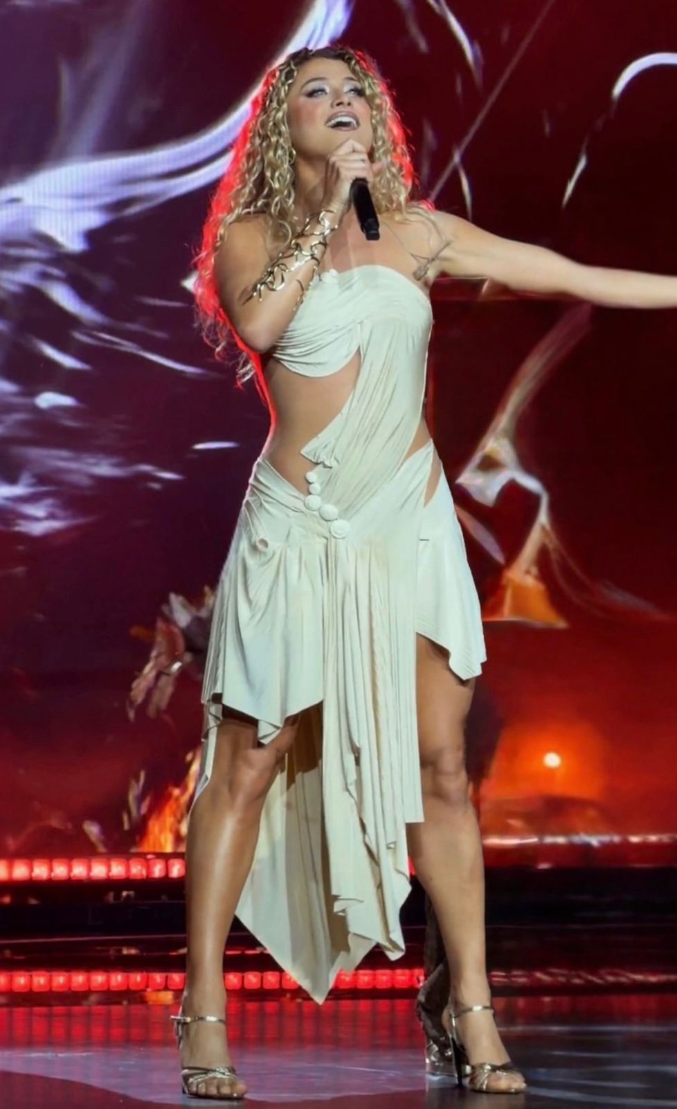 Σε τροχιά δεκάδας η Κύπρος: Το «Jalla» της Antigoni «τρέλαναν» τα προγνωστικά για τη Eurovision 2026.