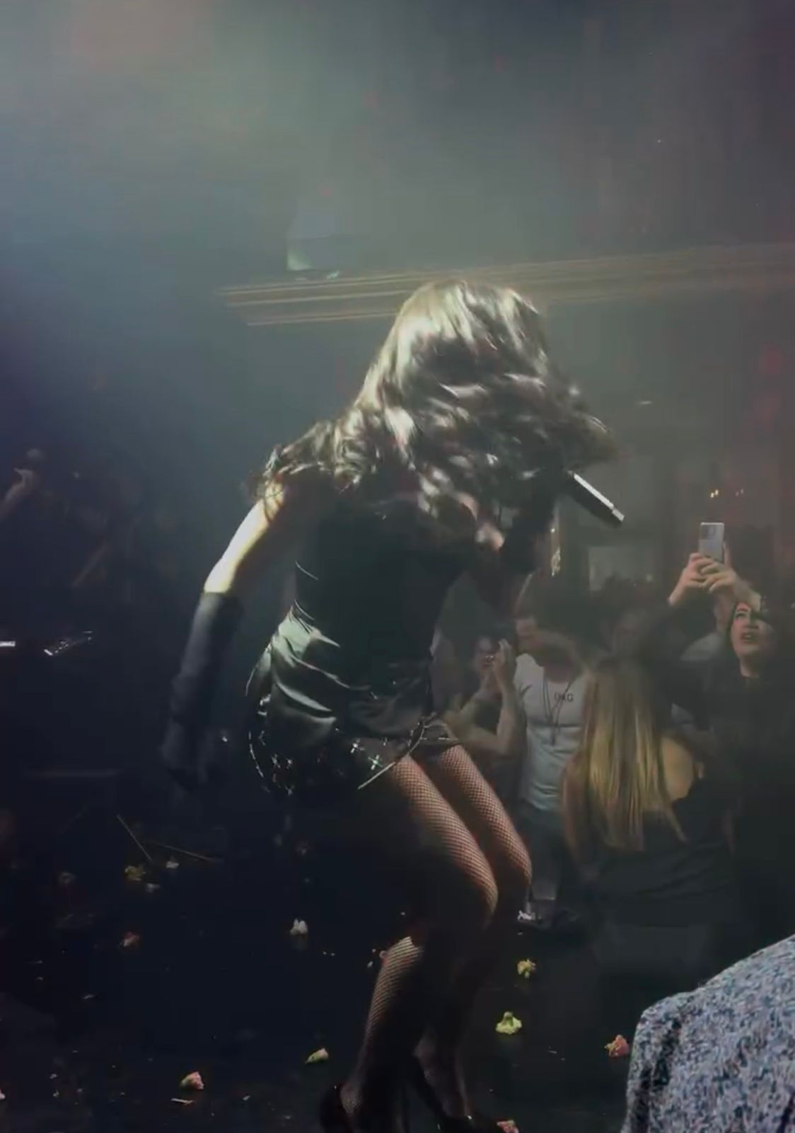 Ελληνίδα τραγουδίστρια: Οδηγούσε υπό την επήρεια αλκοόλ και της αφαίρεσαν το δίπλωμα (Δείτε το βιντεο)