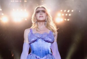 Madonna: Κλάπηκε το vintage κορμάκι της από το Coachella – Προσφέρει αμοιβή για την επιστροφή του