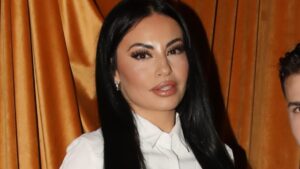 Δήμητρα Αλεξανδράκη: «Έκοψε» το παρελθόν της – Εντυπωσιάζει η αλλαγή (Βίντεο)