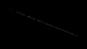Η εντυπωσιακή «παρέλαση» των δορυφόρων Starlink στον ουρανό της Κύπρου (vid)