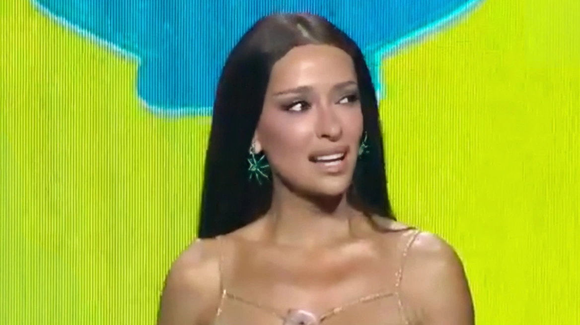 Συγκινήθηκε η Φουρέιρα στα Mad VMA: Δώσατε την ευκαιρία στη μικρή Ελένη από μία ξένη χώρα να κάνει το όνειρό της πραγματικότητα