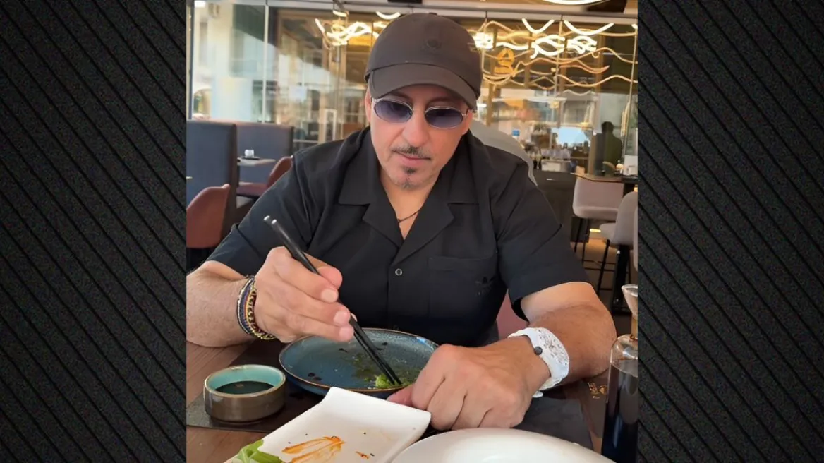 Γυμναστής έγινε viral στο TikTok ως σωσίας του Νότη Σφακιανάκη: Οι μαθητές μου μου ζητούν βίντεο για να βγάλουν χρήματα για εκδρομές