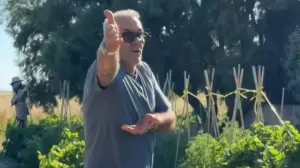 Η φάρσα στον Στέλιο Ρόκκο από τη σύζυγό του: Πίστεψε ότι είχαν μπει κατσίκες στο μποστάνι του και έτρεξε να… σώσει τα καρπούζια του
