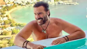 Στράτος Τζώρτζογλου: Στην Αμοργό για τις καλοκαιρινές του διακοπές, δείτε εικόνες