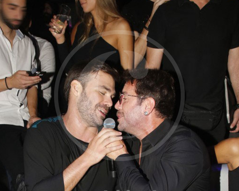 Γιώργος Σαμπάνης: Ο άνθρωπος που έγραψε το soundtrack μιας ολόκληρης γενιάς - Cosmopoliti.com - Χριστίνα Πολίτη