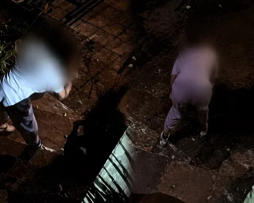 ΒΙΝΤΕΟ: 14χρονη χτυπάει ανελέητα συνομήλική της – Άλλοι παρακολουθούν αμέτοχοι