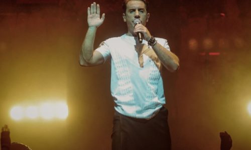 «Πλήρωνε εξαιρετικά, δεν είχα ποτέ θέμα με τον τρόπο που πλήρωνε…»: Η μοναδική γυναίκα που μπαινοέβγαινε στη βίλα του Μαζωνάκη «σπάει» την σιωπή