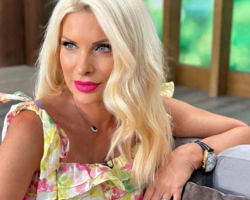 Ελένη Μενεγάκη: Ποζάρει μέσα στο πορτ μπαγκάζ του αυτοκινήτου της – «Τελικά χωράω παντού…»