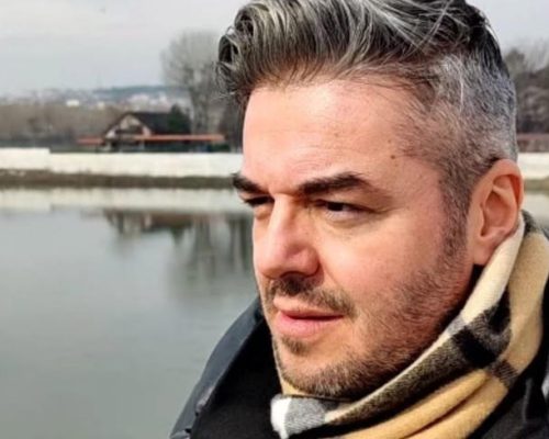 Δύσκολες ώρες για τον Πέτρο Πολυχρονίδη: «Ήσουν δίπλα μου όταν σε ήθελα…»