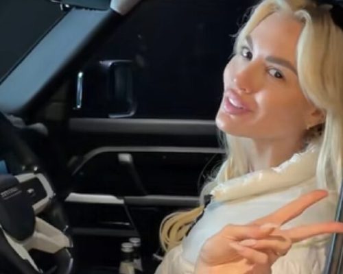 Αλεξάνδρα Παναγιώταρου: Ποζάρει στο νέο της αυτοκίνητο που κοστίζει μια περιουσία – Δείτε βίντεο