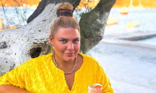 Δανάη Μπάρκα: Ποζάρει με μαγιό στην Κύπρο (Φωτογραφίες)