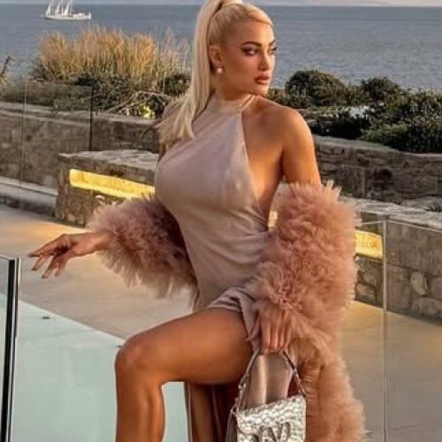 Ιωάννα Τούνη: Λύγισε στη δίκη για το revenge porn – Η συγκινητική αναφορά στη μητέρα της