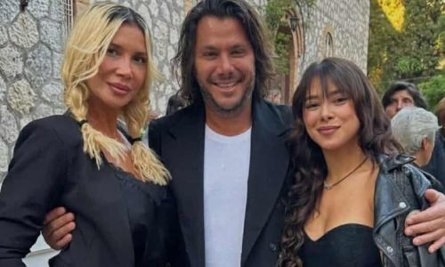 Πάολα – Σπάνια φωτογραφία με τον Φώτη Ζογλοπίτη και την κόρη τους, Παολίνα