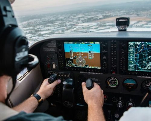 Ο viral πιλότος της Sky Express που ξαναχτύπησε, έφαγε καταγγελία από επιβάτη: Τι συνέβη 