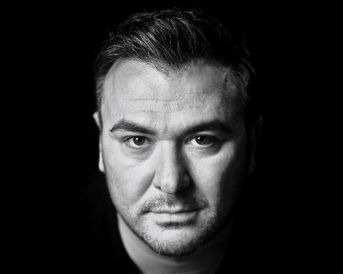 Αντώνης Ρέμος: Η τρυφερή στιγμή στο Λονδίνο που τον έκανε να λυγίσει μπροστά στην κόρη του, Ελένη. (Δείτε το βίντεο)