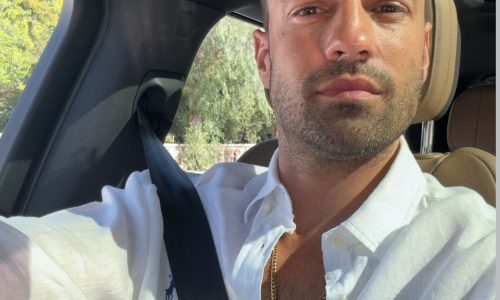 Κωνσταντίνος Αργυρός: Η εντυπωσιακή πόζα χωρίς ρούχα που έγινε viral. (Δείτε φωτό)