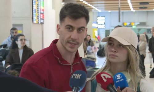 Στυλιάνα Αβερκίου: Επέστρεψε από το Dubai – Στην αγκαλιά του Φειδία (Δείτε το βίντεο)