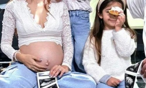 Κύπρια ηθοποιός ανακοίνωσε την τρίτη εγκυμοσύνη της (Δείτε φωτογραφία)