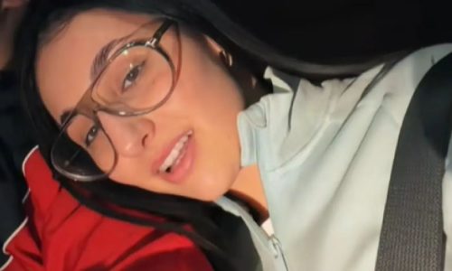 Klavdia: Το νέο βίντεο αγκαλιά με τον σύντροφό της