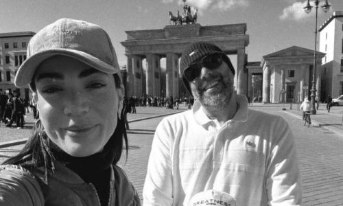 Οικογενειακή απόδραση: Η Ήβη Αδάμου και ο Μιχάλης Κουινέλης ταξιδεύουν με την μικρή Ανατολή (Δείτε το άλμπουμ των διακοπών τους)