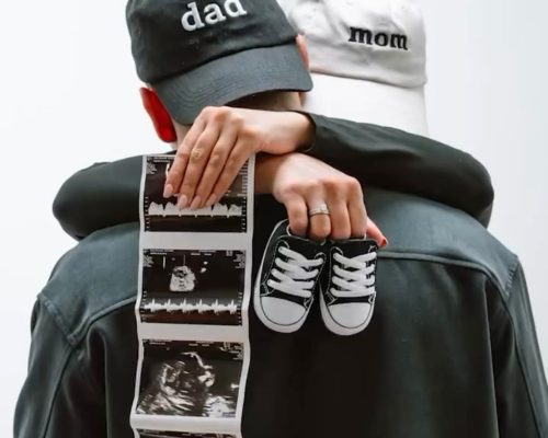 Κύπρια δημοσιογράφος περιμένει το πρώτο της παιδί ! Δείτε την ανακοίνωση