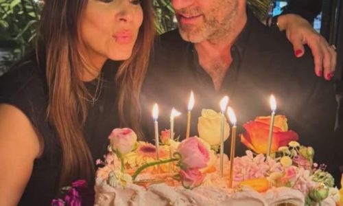 Κωνσταντίνα Ευριπίδου: Το λαμπερό πάρτι γενεθλίων, η εντυπωσιακή τούρτα και ο Φίλιππος Μιχόπουλος στο πλευρό της (Δείτε φωτογραφίες & βίντεο)