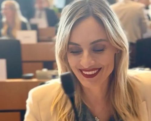 Ελεονώρα Μελέτη: «Ηχηρή» νίκη στο Ευρωκοινοβούλιο με επίκεντρο τις γυναίκες (Δείτε το βίντεο)