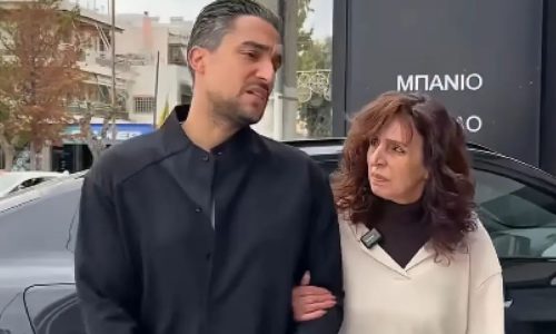 Σάκης Κατσούλης: Έφαγε «κατσάδα» από την μητέρα του – Το χιουμοριστικό τους βίντεο