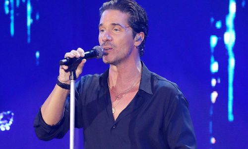 Ο Νίκος Οικονομόπουλος σε μία προσωπική εξομολόγηση για την πίστη του – Το μήνυμά του (Δείτε φωτογραφία)