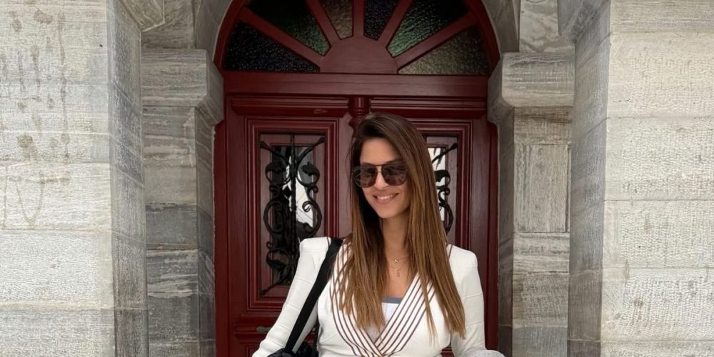 Κωνσταντίνα Ευριπίδου: Πασχαλινές αποδράσεις στη Μύκονο με τα παιδιά της και τον Φίλιππο Μιχόπουλο (Δείτε φωτογραφίες)