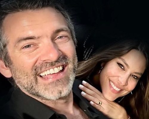 Η αγκαλιά του Φιλίππου Μιχόπουλου με την Κωνσταντίνα Ευριπίδου που «έλιωσε» το Instagram. (Φωτό)