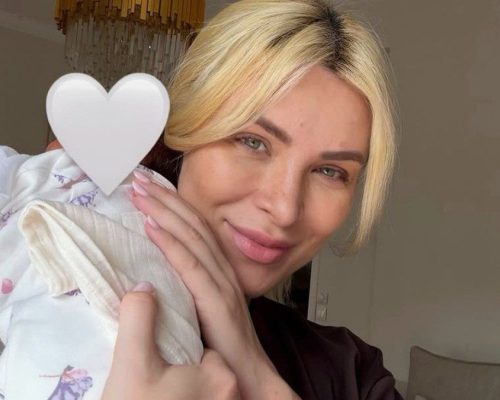 Κατερίνα Καινούργιου: Δείχνει για πρώτη φορά την… γκαρνταρόμπα της κόρης της (Φωτογραφία)