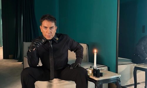 Γιώργος Μαζωνάκης: Στο Άγιο Όρος ο τραγουδιστής – Το βίντεο που τον δείχνει να μαγειρεύει για τους μοναχούς