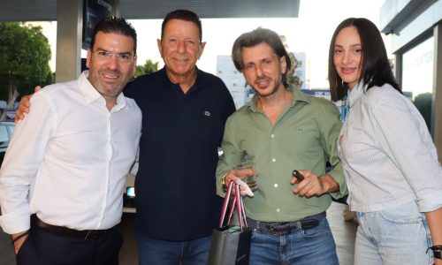 Απίστευτο κι όμως κυπριακό: Έκανε πάρτι γενεθλίων σε βενζινάδικο στη Λευκωσία με παρέα… πολλών οκτανίων! (Φωτό)