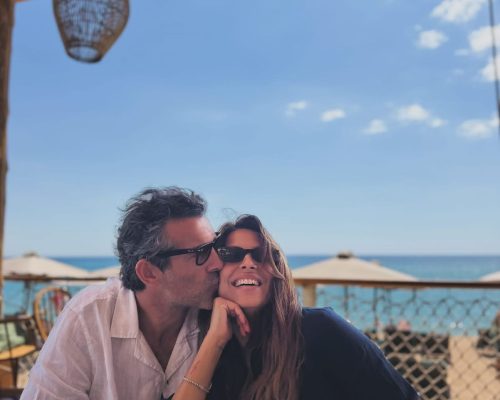 Κωνσταντίνα Ευριπίδου & Φίλιππος Μιχόπουλος: Οι φωτογραφίες που «έριξαν» το διαδίκτυο από πολυτελές θέρετρο της Ελλάδας (Δείτε φωτογραφίες)