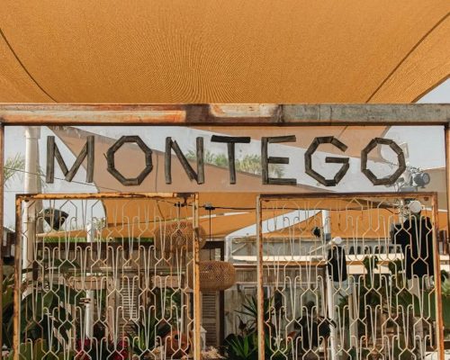 Το απόλυτο hot spot του Πρωταρά «βουλιάζει» τα Σάββατα του Ιουλίου!