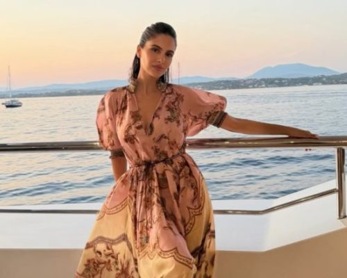 Αλεξάνδρα Νίκα: Αγκαλιά με την τριών μηνών κόρη της στο εξοχικό της Σίλιας Κριθαριώτη στην Ίο
