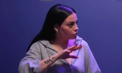 Δήμητρα Αλεξανδράκη: «Έχω κάνει κάτι με τον Σπαλιάρα χωρίς να το ξέρετε, είχε κρυφές χάρες και υπέκυψα»