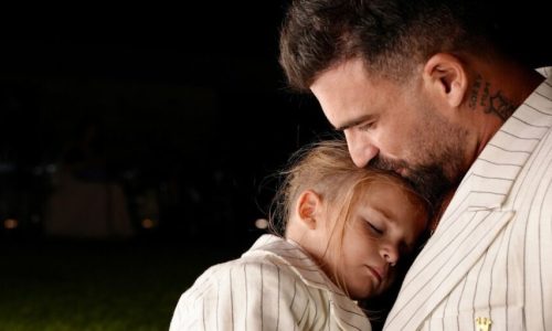 Δημήτρης Αλεξάνδρου: Ποζάρει με τον γιο του και στέλνει ένα μήνυμα γεμάτο αιχμές