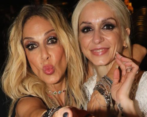 Άννα Βίσση – Σοφία Καρβέλα: Απίστευτη ομοιότητα! Μητέρα και κόρη εντυπωσιάζουν με μπικίνι