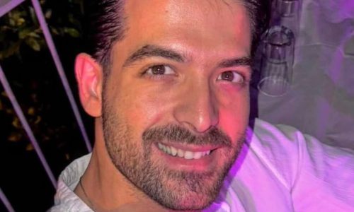 Άρης Μουγκοπέτρος – Λάμπει με Χριστοπούλου και Mente Fuerte: «Πόσο μαγευτική παρέα»